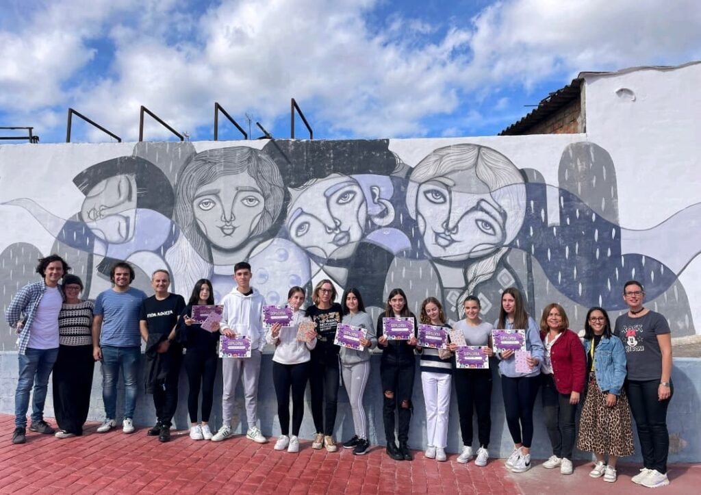 Alumanado y profesorado en el Concurso Literario de Halloween en la Biblioteca Escolar